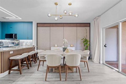 Adosado en venta en Doral, Florida, 3 dormitorios, 131.92 m2 № 2029281 - foto 4