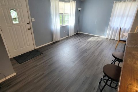 Villa ou maison à vendre à Pinellas Park, Floride: 3 chambres, 83.7 m2 № 2230840 - photo 2