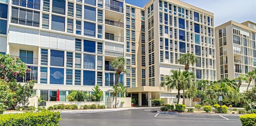Condo in South Pasadena, Florida, 2 bedrooms  № 2214742