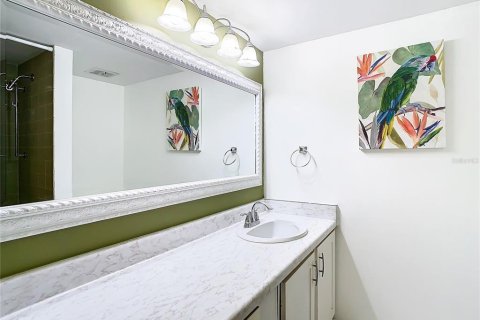 Condo in South Pasadena, Florida, 2 bedrooms  № 2214742 - photo 27