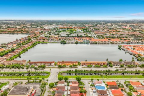 Villa ou maison à Hialeah, Floride 2 chambres, 69.68 m2 № 2385325
