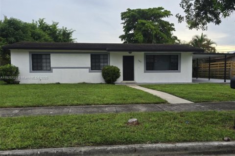 Купить виллу или дом в Хайалиа, Флорида 3 спальни, 106.84м2, № 1921757 - фото 1