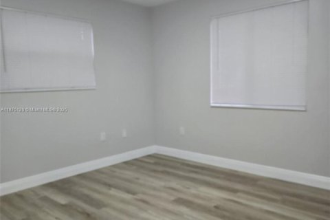 Купить виллу или дом в Хайалиа, Флорида 3 спальни, 106.84м2, № 1921757 - фото 12