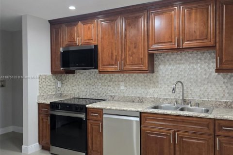 Купить виллу или дом в Хайалиа, Флорида 3 спальни, 106.84м2, № 1921757 - фото 6