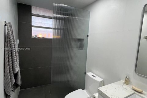 Copropriété à vendre à North Miami Beach, Floride: 1 chambre, 73.58 m2 № 2010718 - photo 9