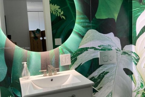 Купить кондоминиум в Норт-Майами-Бич, Флорида 1 спальня, 73.58м2, № 2010718 - фото 8