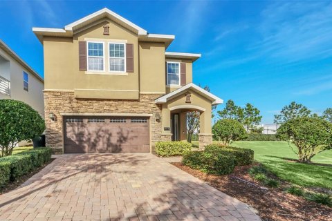 Casa en venta en Kissimmee, Florida, 8 dormitorios, 315.96 m2 № 1906745 - foto 3