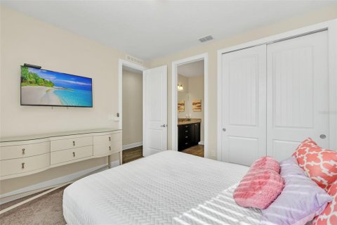 Casa en venta en Kissimmee, Florida, 8 dormitorios, 315.96 m2 № 1906745 - foto 30