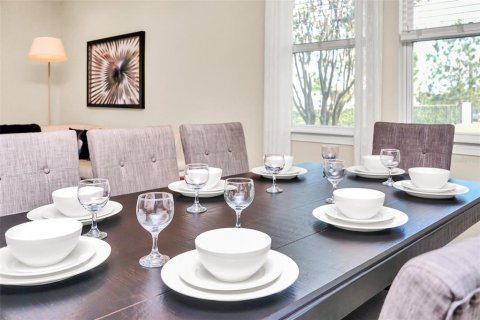 Casa en venta en Kissimmee, Florida, 8 dormitorios, 315.96 m2 № 1906745 - foto 19