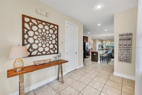 Casa en venta en Kissimmee, Florida, 8 dormitorios, 315.96 m2 № 1906745 - foto 6