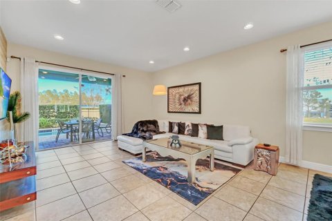 Casa en venta en Kissimmee, Florida, 8 dormitorios, 315.96 m2 № 1906745 - foto 21