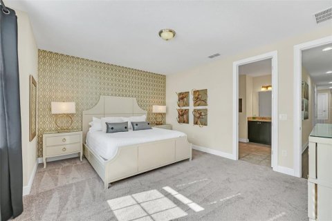Casa en venta en Kissimmee, Florida, 8 dormitorios, 315.96 m2 № 1906745 - foto 27