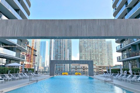 Condo in Miami, Florida, 2 bedrooms  № 2029869 - photo 30