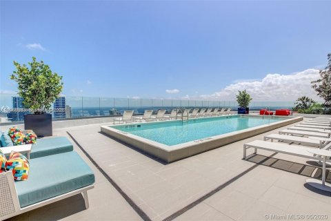 Condo in Miami, Florida, 2 bedrooms  № 2029869 - photo 27
