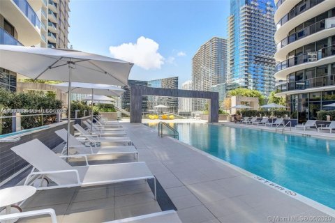 Condo in Miami, Florida, 2 bedrooms  № 2029869 - photo 23
