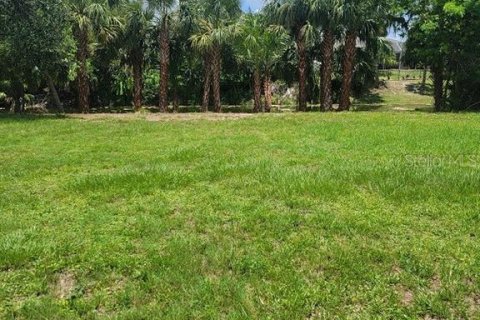 House in Port Charlotte, Florida 2 bedrooms, 114.55 sq.m. № 2117540 - photo 25