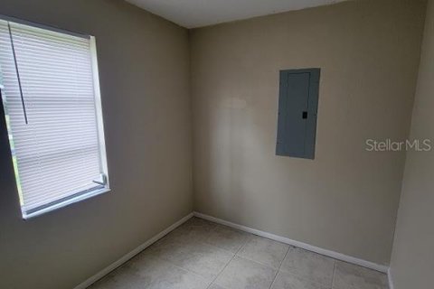 House in Port Charlotte, Florida 2 bedrooms, 114.55 sq.m. № 2117540 - photo 15