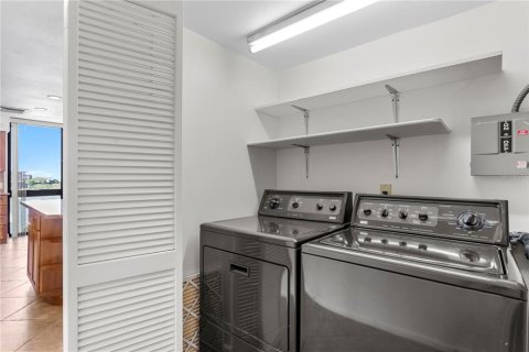 Copropriété à louer à Tampa, Floride: 2 chambres, 158.12 m2 № 2388361 - photo 30