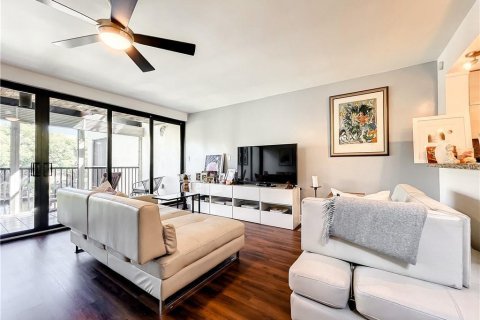 Condo in Pompano Beach, Florida, 2 bedrooms № 2083548 - photo 24