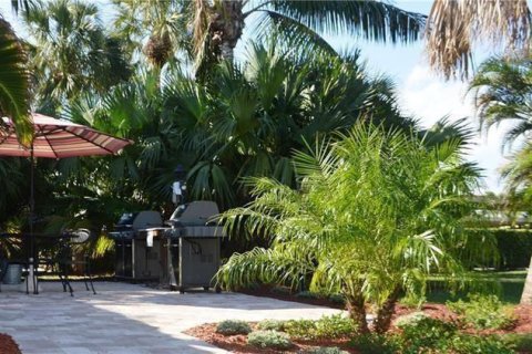 Condo in Pompano Beach, Florida, 2 bedrooms № 2083548 - photo 10