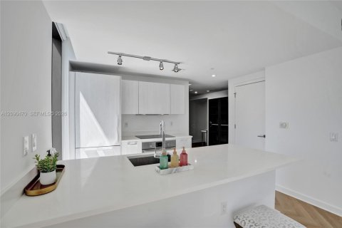 Купить кондоминиум в Майами, Флорида 4 спальни, 192.68м2, № 2374908 - фото 8