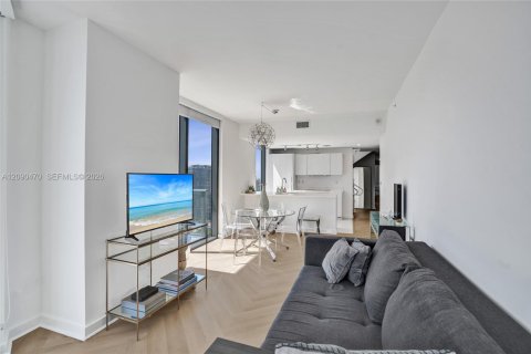 Купить кондоминиум в Майами, Флорида 4 спальни, 192.68м2, № 2374908 - фото 11