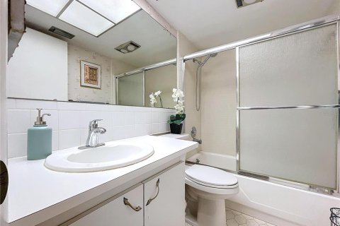 Copropriété à vendre à Clearwater, Floride: 2 chambres, 111.48 m2 № 1906172 - photo 29