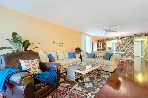 Copropriété à vendre à Clearwater, Floride: 2 chambres, 111.48 m2 № 1906172 - photo 4