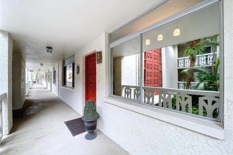 Copropriété à vendre à Clearwater, Floride: 2 chambres, 111.48 m2 № 1906172 - photo 2