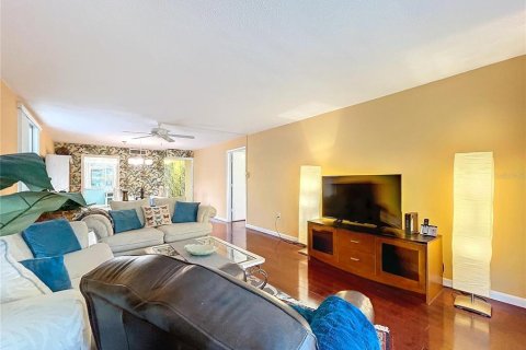 Copropriété à vendre à Clearwater, Floride: 2 chambres, 111.48 m2 № 1906172 - photo 5