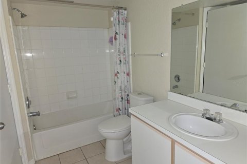 Снять в аренду кондоминиум в Киссимми, Флорида 4 комнаты, 95.32м2, № 2113986 - фото 17