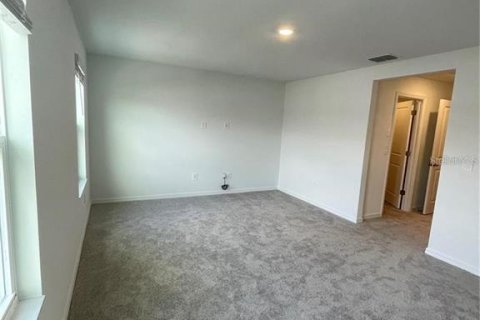 Townhouse in San Antonio, Florida 3 bedrooms, 151.8 sq.m. № 2259291 - photo 15