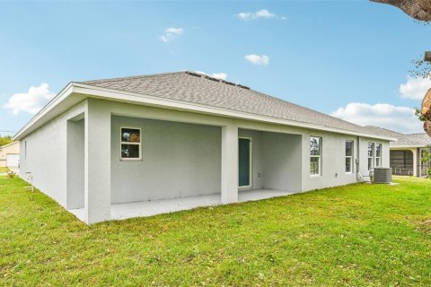Villa ou maison à vendre à Homosassa, Floride: 3 chambres, 189.89 m2 № 2238281 - photo 30