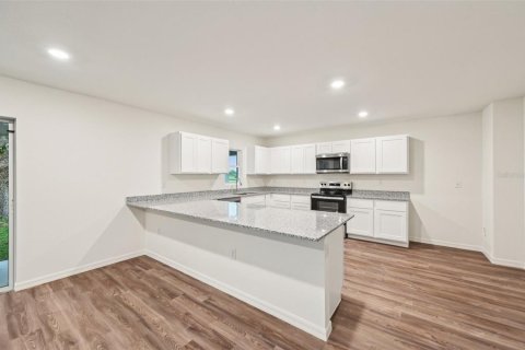 Villa ou maison à vendre à Homosassa, Floride: 3 chambres, 189.89 m2 № 2238281 - photo 12