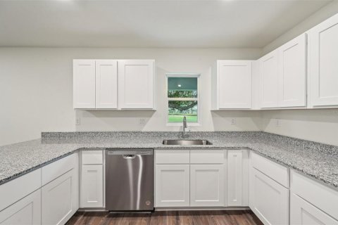 Villa ou maison à vendre à Homosassa, Floride: 3 chambres, 189.89 m2 № 2238281 - photo 16