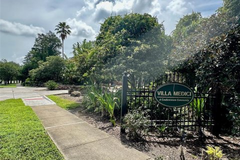 Condominio en alquiler en Orlando, Florida, 2 dormitorios, 91.79 m2 № 1915753 - foto 21