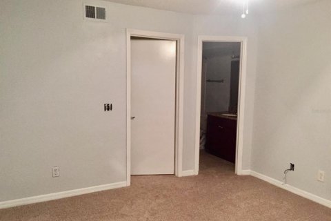 Condominio en alquiler en Orlando, Florida, 2 dormitorios, 91.79 m2 № 1915753 - foto 9