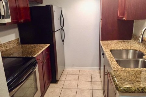 Condominio en alquiler en Orlando, Florida, 2 dormitorios, 91.79 m2 № 1915753 - foto 4