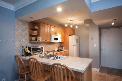 Copropriété à vendre à North Bay Village, Floride: 49.61 m2 № 2045946 - photo 4