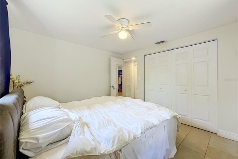 House in Pinellas Park, Florida 2 bedrooms, 76.37 sq.m. № 2308378 - photo 18