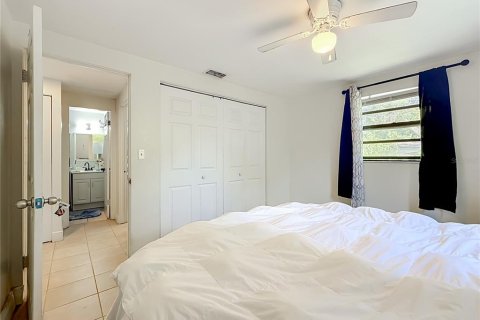House in Pinellas Park, Florida 2 bedrooms, 76.37 sq.m. № 2308378 - photo 15