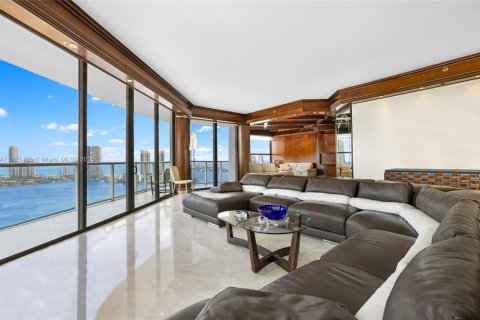 Купить кондоминиум в Авентура, Флорида 2 спальни, 298.31м2, № 1867657 - фото 4