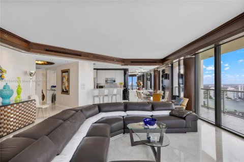 Купить кондоминиум в Авентура, Флорида 2 спальни, 298.31м2, № 1867657 - фото 25