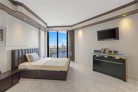 Купить кондоминиум в Авентура, Флорида 2 спальни, 298.31м2, № 1867657 - фото 13