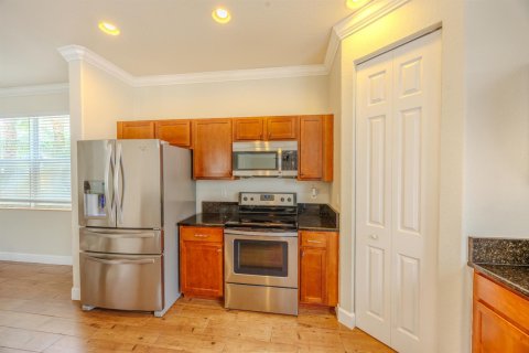 Villa ou maison à louer à Port St. Lucie, Floride: 3 chambres, 219.81 m2 № 2179361 - photo 19