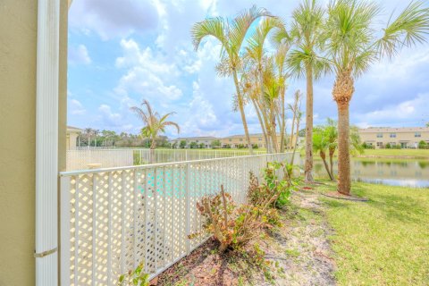 Villa ou maison à louer à Port St. Lucie, Floride: 3 chambres, 219.81 m2 № 2179361 - photo 23