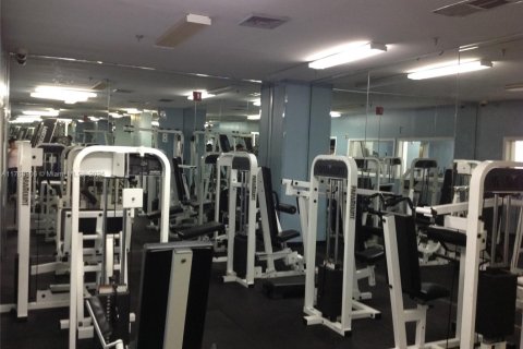 Купить кондоминиум в Майами, Флорида 2 спальни, 86.12м2, № 1970248 - фото 16