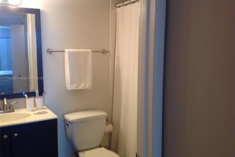 Купить кондоминиум в Майами, Флорида 2 спальни, 86.12м2, № 1970248 - фото 8