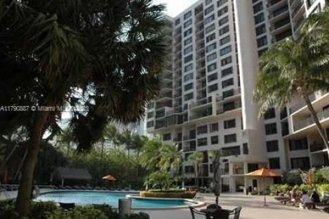 Condo in Miami, Florida, 2 bedrooms  № 1652605 - photo 4