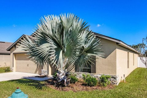 Villa ou maison à louer à Brooksville, Floride: 5 chambres, 184.5 m2 № 2420455 - photo 3